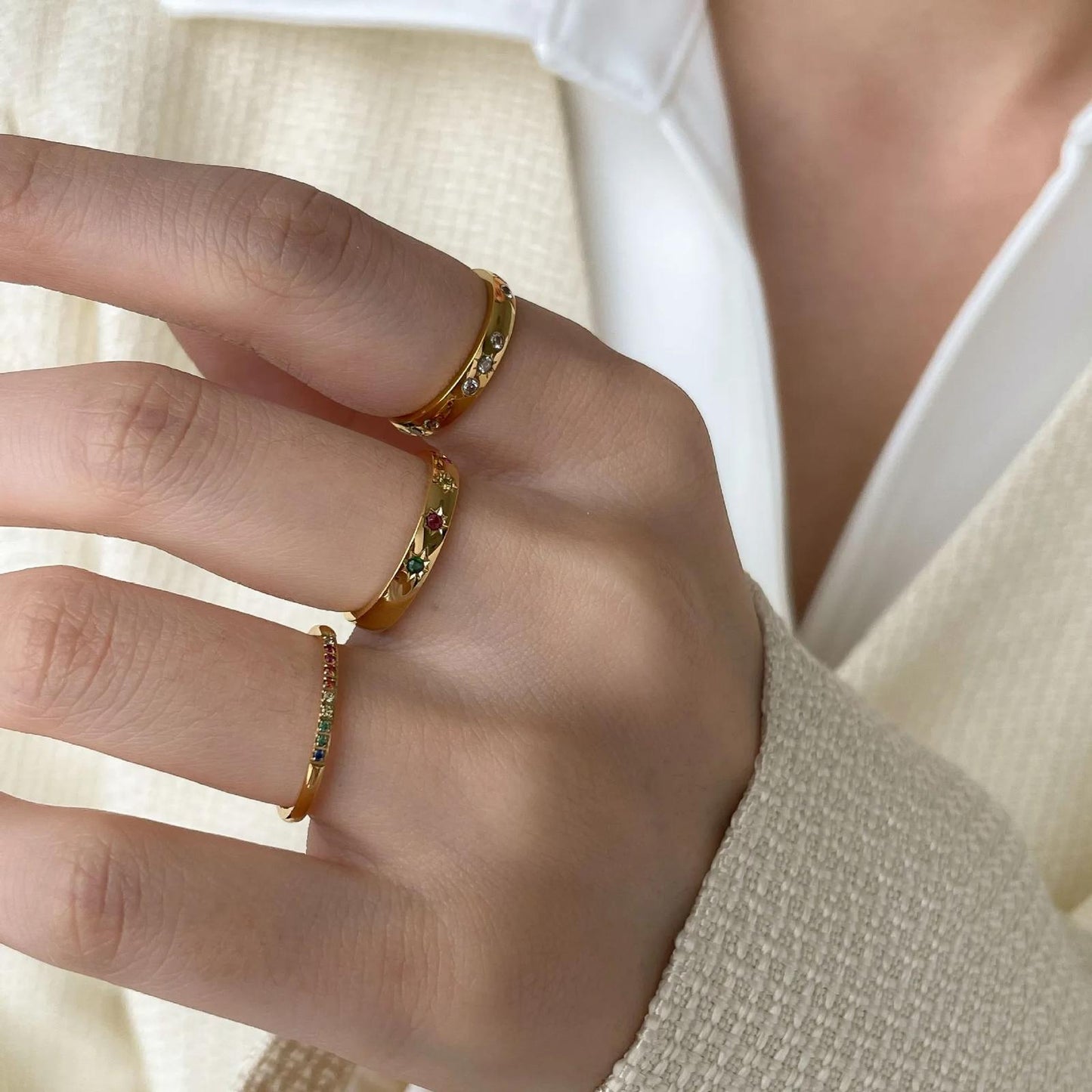 Around Stars Ring